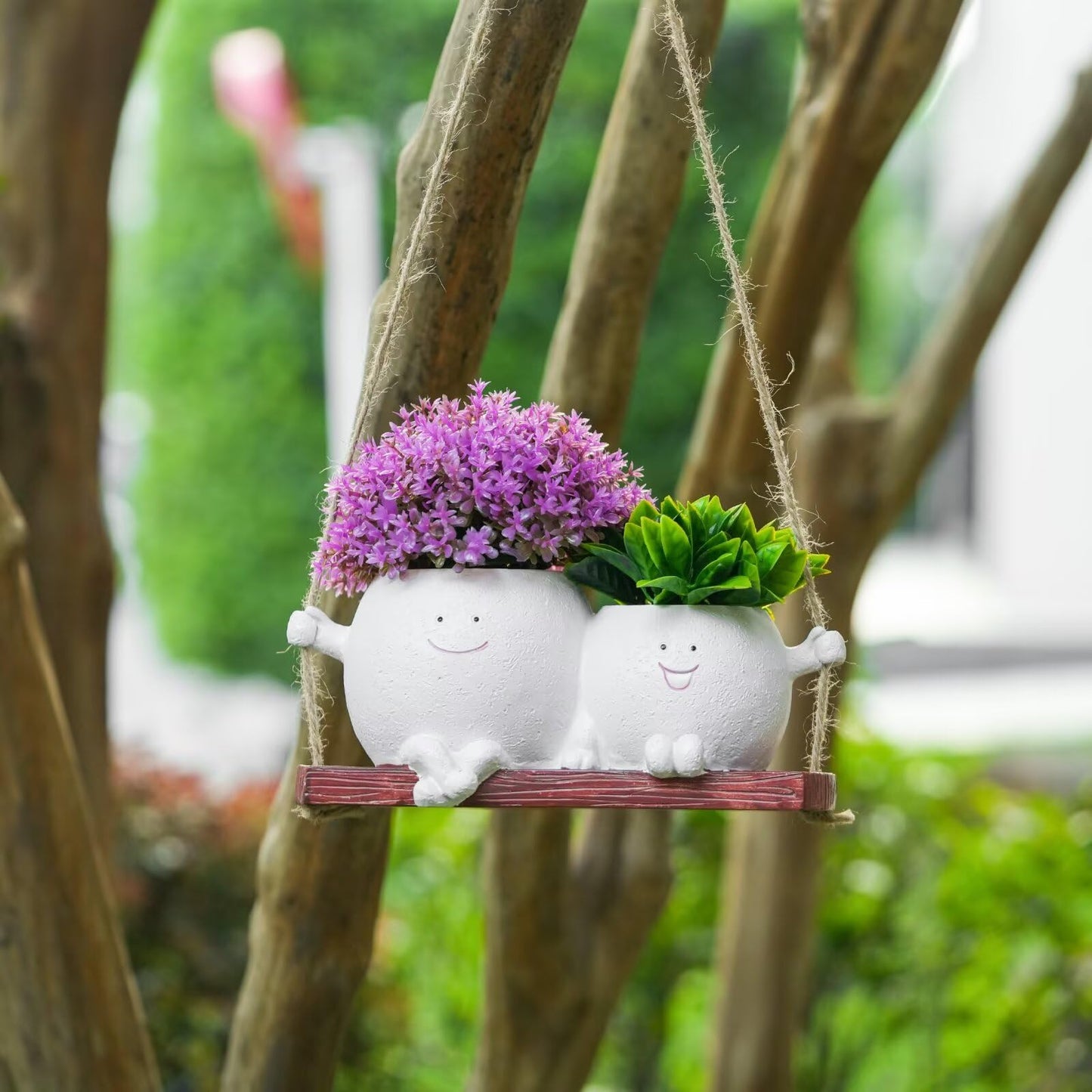 SeoatLink Cute Hanging Face Planter Pots, Funny Swinging Two Head Planters Succulent Pots with Drainage Hole, Funny Resin Hanging Plant Pots for Indoor Outdoor Plants White
