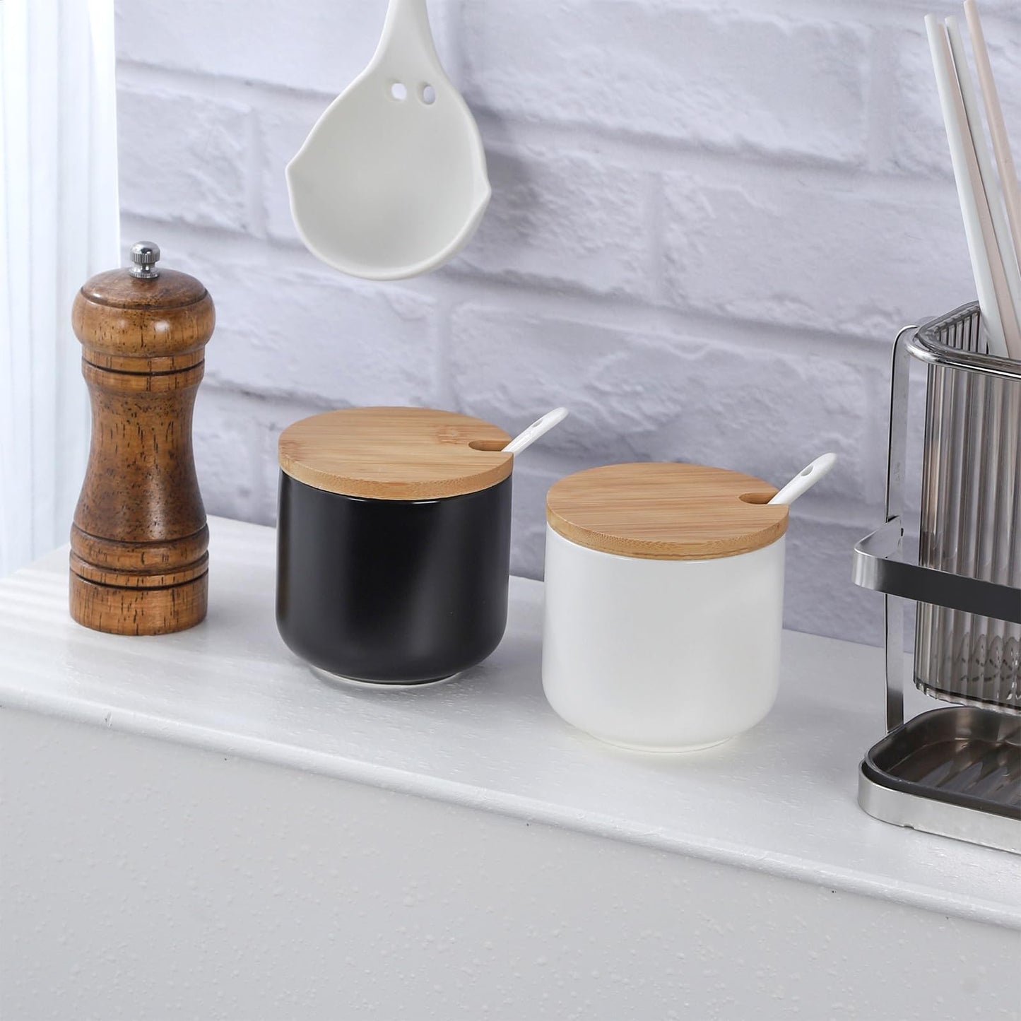 VanEnjoy Set of 2 White Sugar Bowl with Lid 10oz Ceramic Sugar Bowl Salt Cellar with Lid and Spoon Salt Jar for Seasoning Sugar Container with Spoon