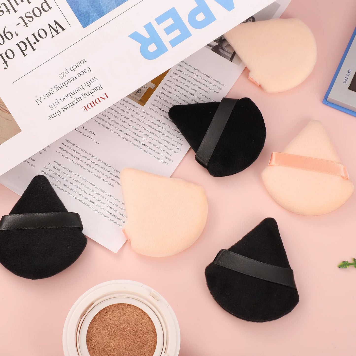 Pimoys 6 Pieces Powder Puff Face Makeup Sponge Soft Velour Triangle Powder Puffs Beauty Sponge Stocking Stuffers for Loose Powder (Black, Pink)