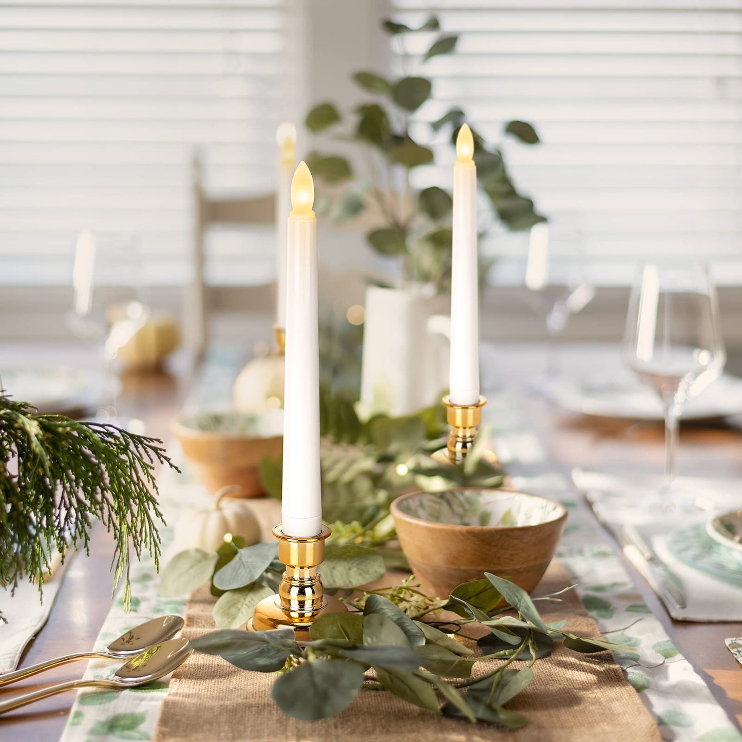 Daord LED Flameless Flickering Taper Candles with Remote & Timer Warm Light Battery Operated Christmas Window Candle for Wedding Party Holiday Home Table Decoration (9 Packs,White+Gold Holder(A))…