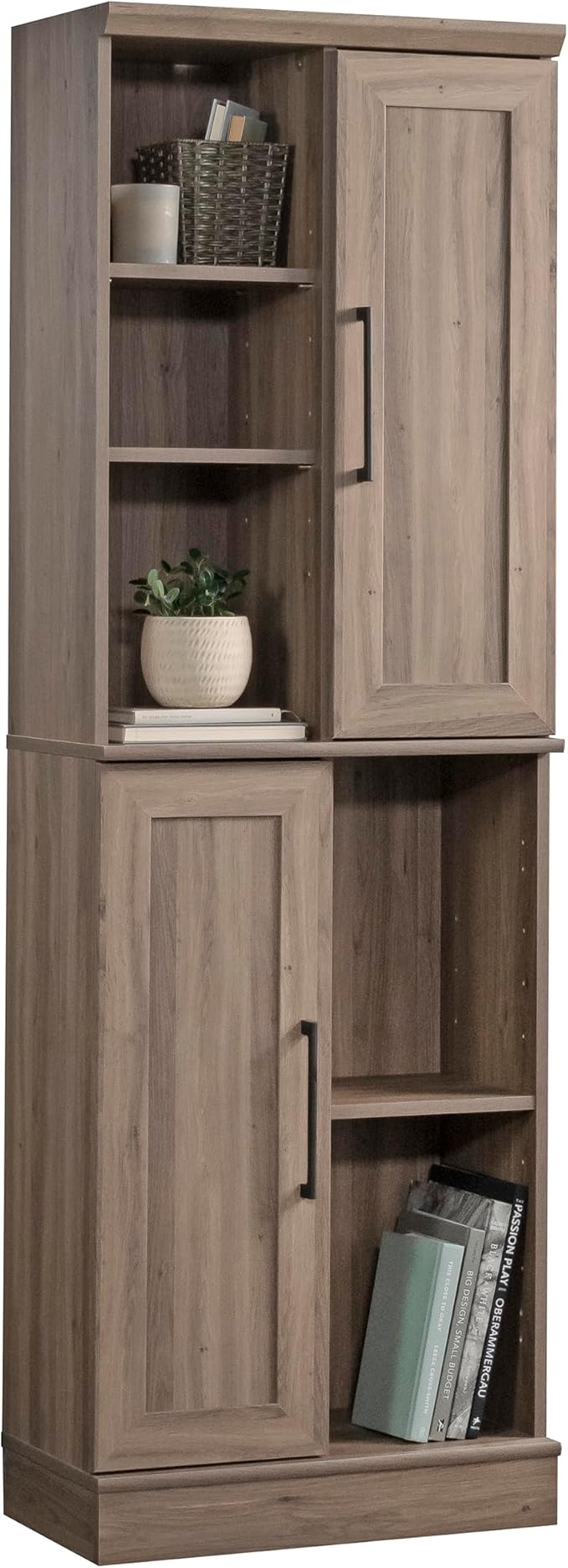 Storage Cabinet with Customizable Storage
