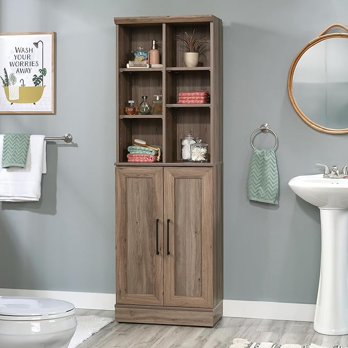 Storage Cabinet with Customizable Storage
