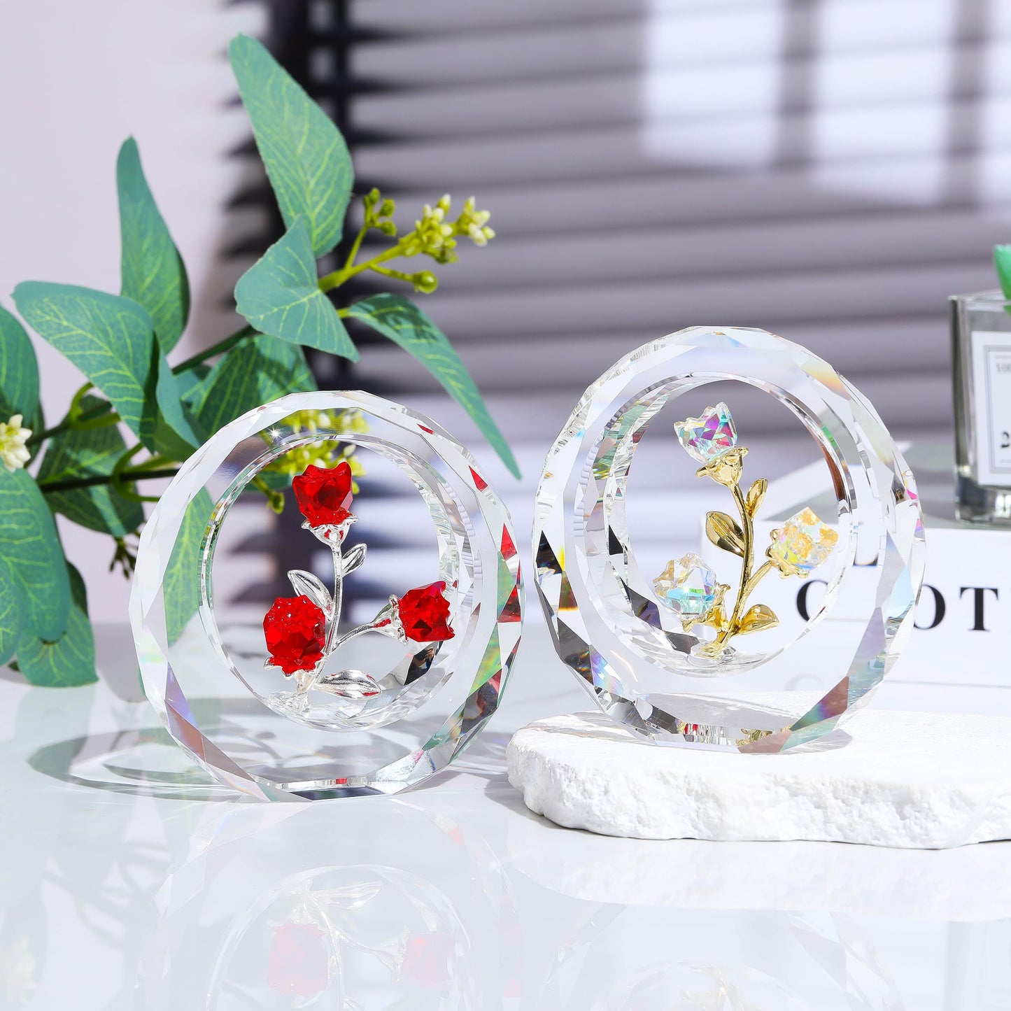 Clear Rose Flower Crystal Figurine with Vase - Bouquet Flowers Ornament Gifts for Wife Girlfriend Women - Handmade Crystal Flower Collectible Home Table Decor for Valentine's Day Wedding Anniversary