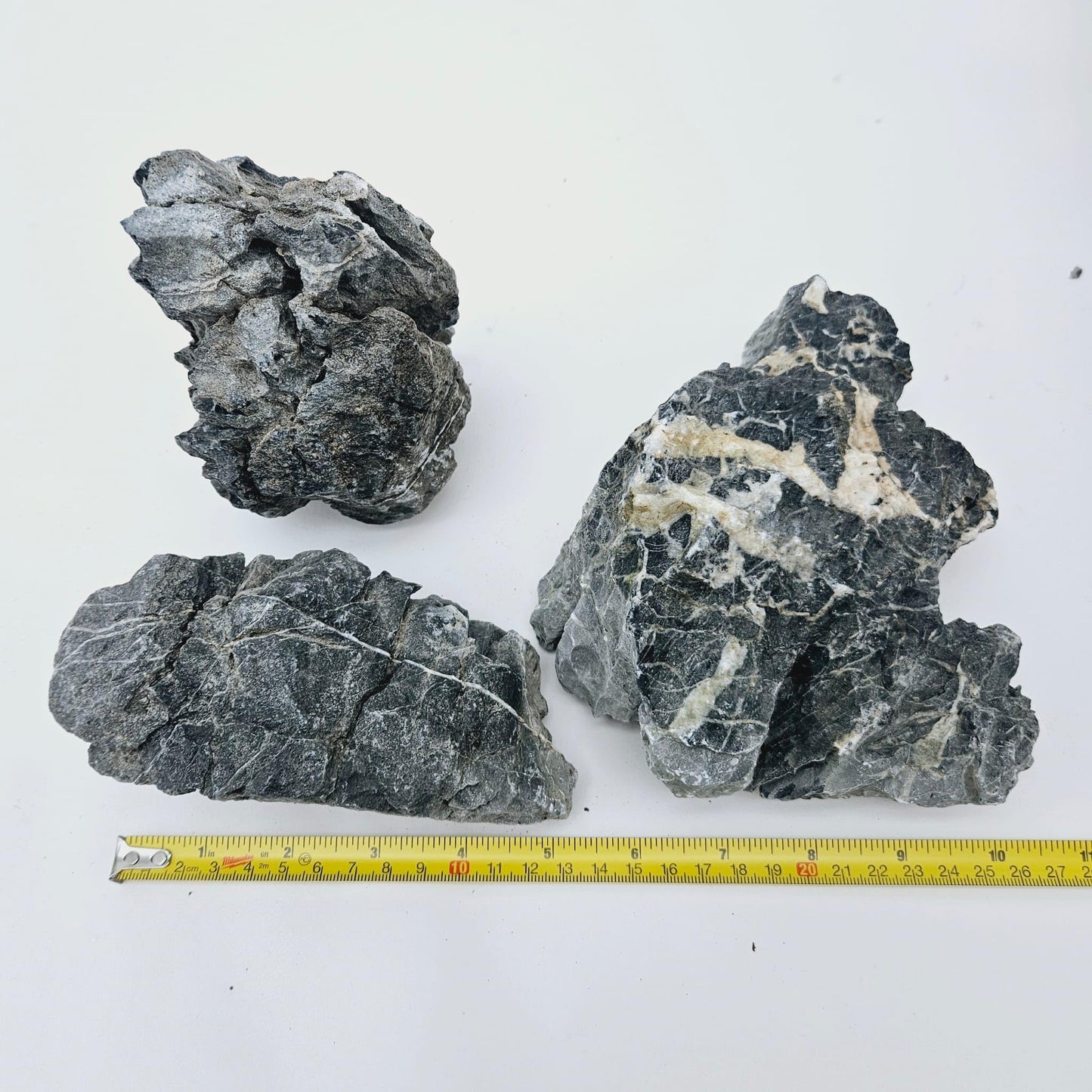 Lifegard Aquatics Smoky Mountain Seiryu Stone - Mix Size 3" to 5" Kit of Medium and Small Rocks (for Decoration, Ponds, Fish Tank, Aquarium & Aquascaping)