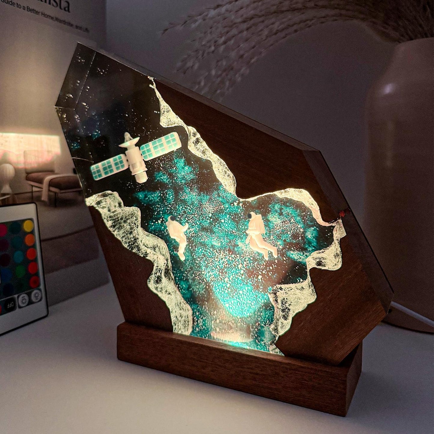 NICE HERA Space Resin Lamp - Handmade Galaxy Resin Night Light with USB Port, Variable Lights, Space Gifts for Adults, Astronaut Enthusiast Collectibles, Unique Birthday Gifts for Him & Her (6"x4")