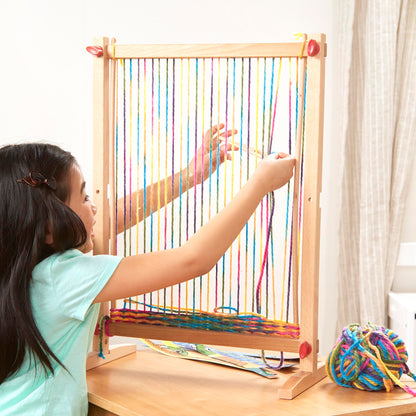 Melissa & Doug Wooden Multi-Craft Weaving Loom – Adjustable Wooden Frame with Oversized Needle & 83m Rainbow Yarn – Creative Arts & Crafts Kit for Kids Age 6 Plus