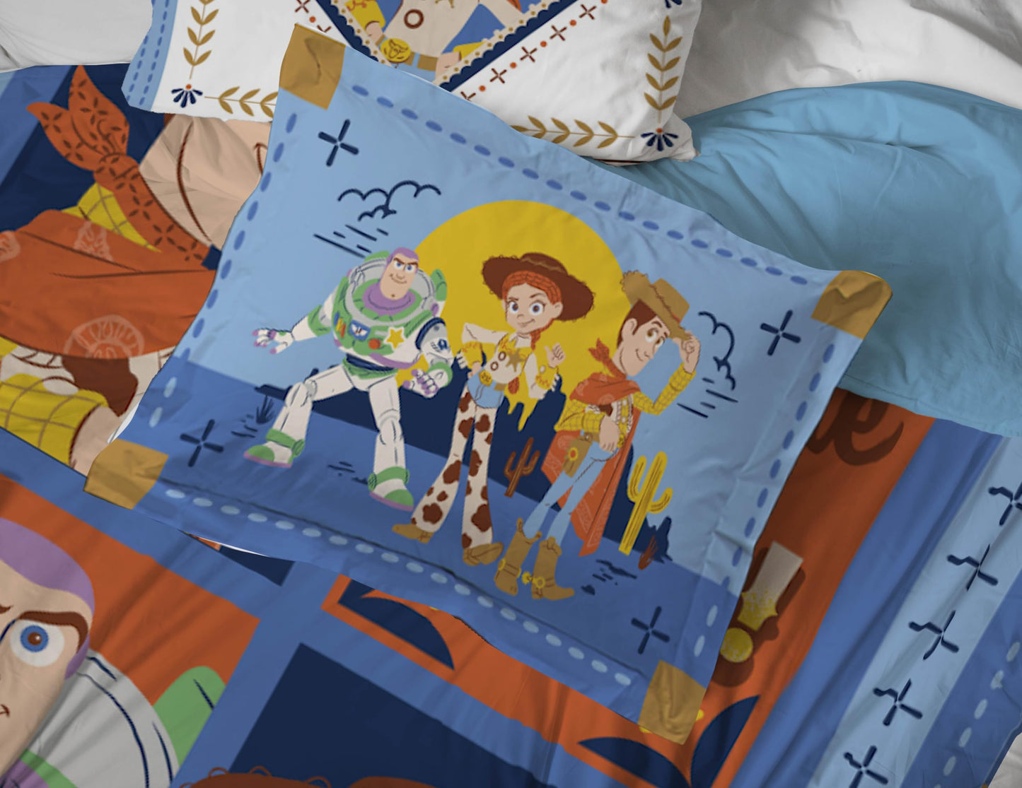 Jay Franco Kids Bed Set, Blue, Toy Story, 7 Piece Queen