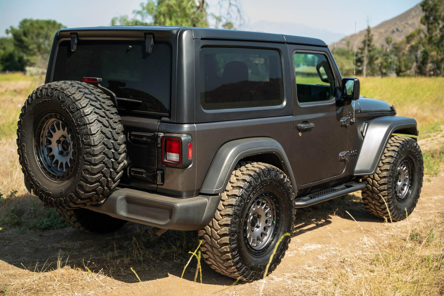 DV8 OE Plus Side Steps for 2018-2026 2-Door Jeep Wrangler JL | Gripped Top Plates to Prevent Slippage | Multi-Mount Design for Stability | Fully Bolt-On | Micro-Texture Black Powder Coat Finish