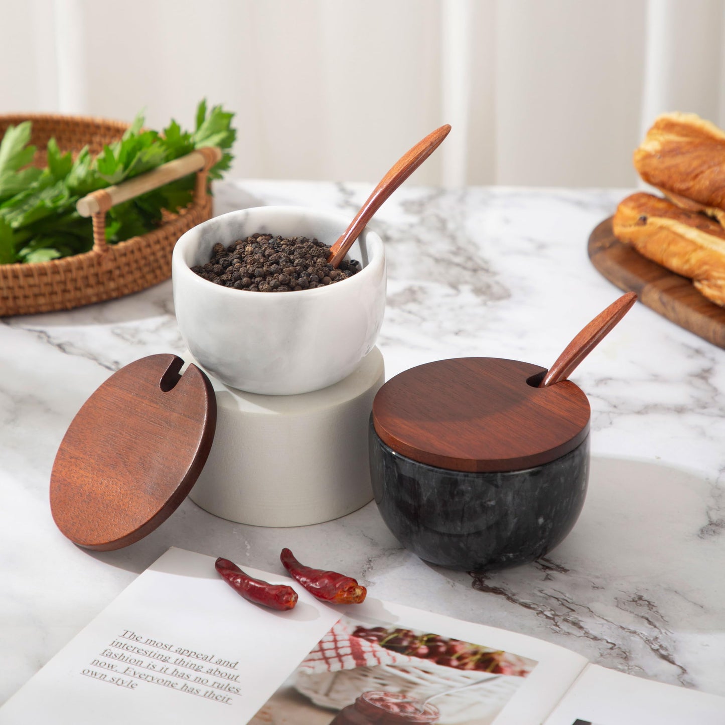 NHKRTE 18-Ounce Marble Spice Jar with Lid and Spoon, Black and White Set