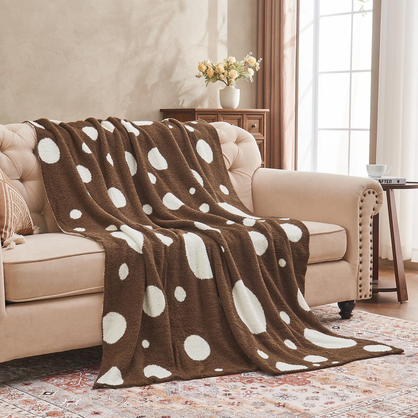 Douceur Polka Dot Throw Blanket for Couch Sofa Bed, Reversible Cozy Fluffy Super Soft Bedroom Blanket, Plush Brown Throw Blanket, 60×80 inches