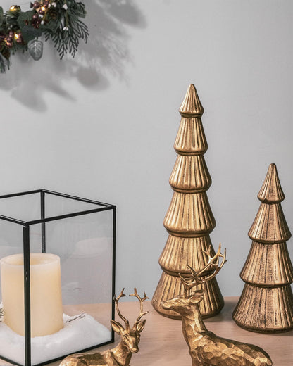 WONDROUS' DECO Christmas Tree Figurine Gold Wooden, Tree Figurines Decorative for Tabletop, Small Glittered Golden Xmas Trees Figurines for Christmas Mantle Indoor Decor