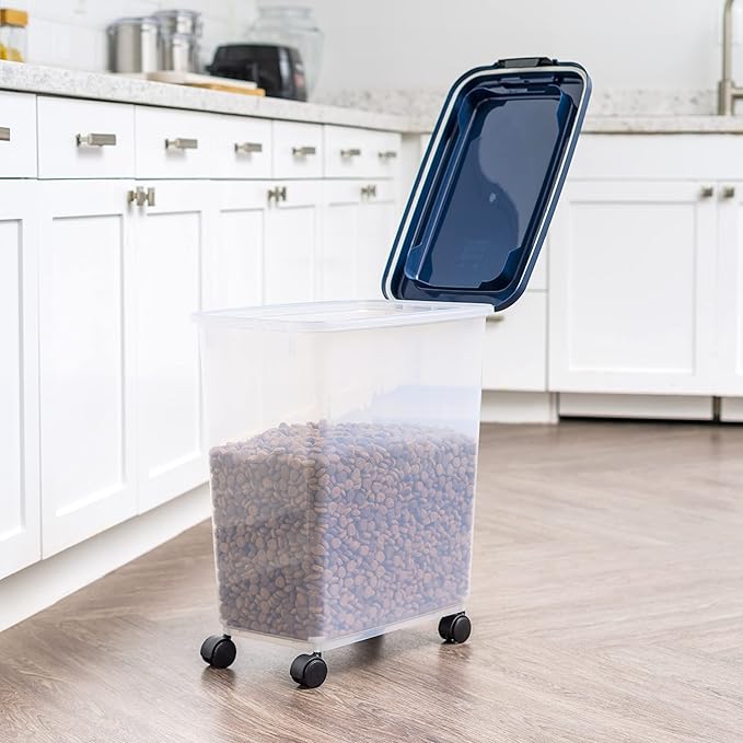 IRIS USA Airtight Dog Food Storage Container, Attachable Wheels,