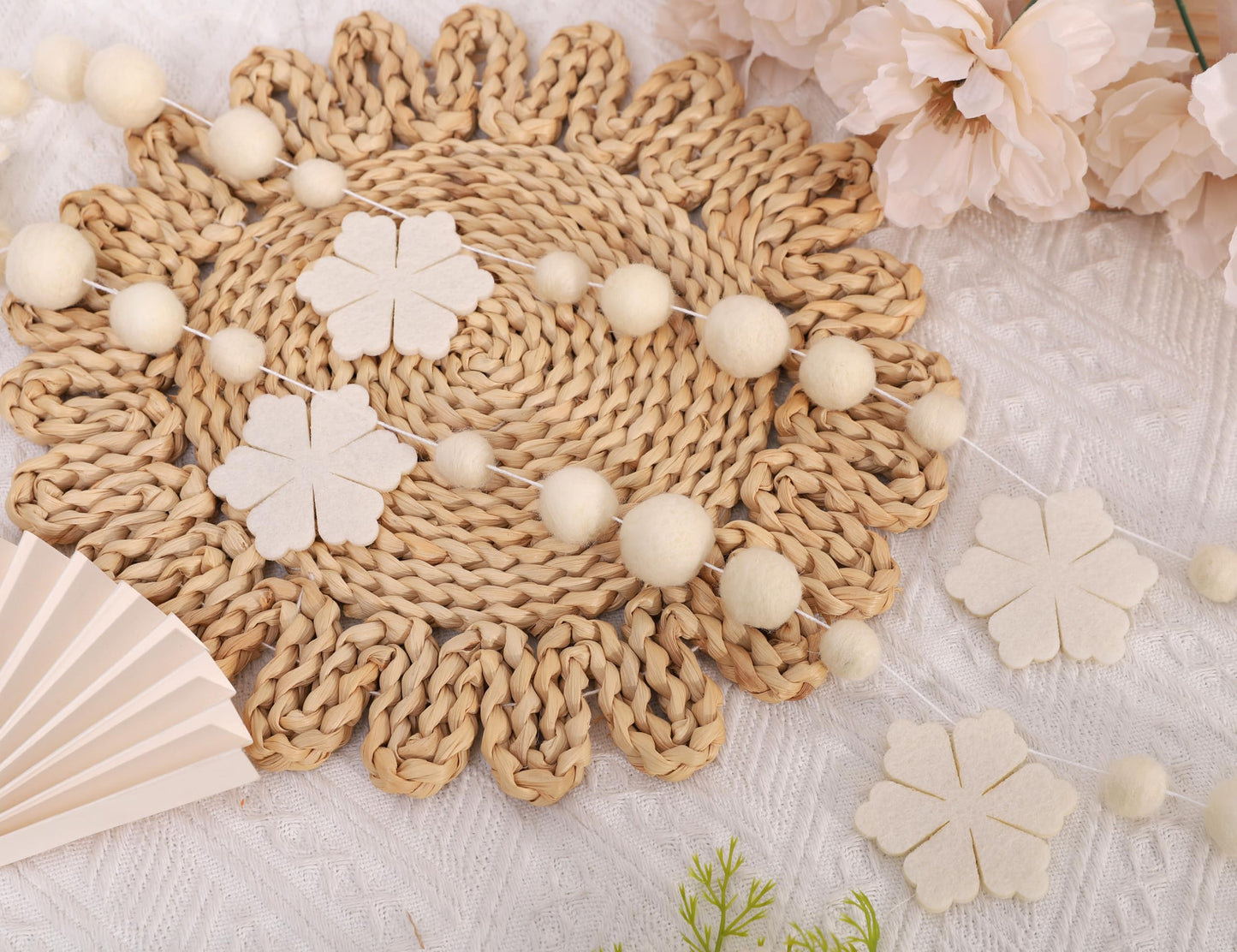 Felt Snowflake Garland – Cream White Winter Garland with Wool Balls, Neutral Christmas Mantle Decor, Scandinavian Snow Banner for Holiday Party, Nursery or Fireplace Decoration
