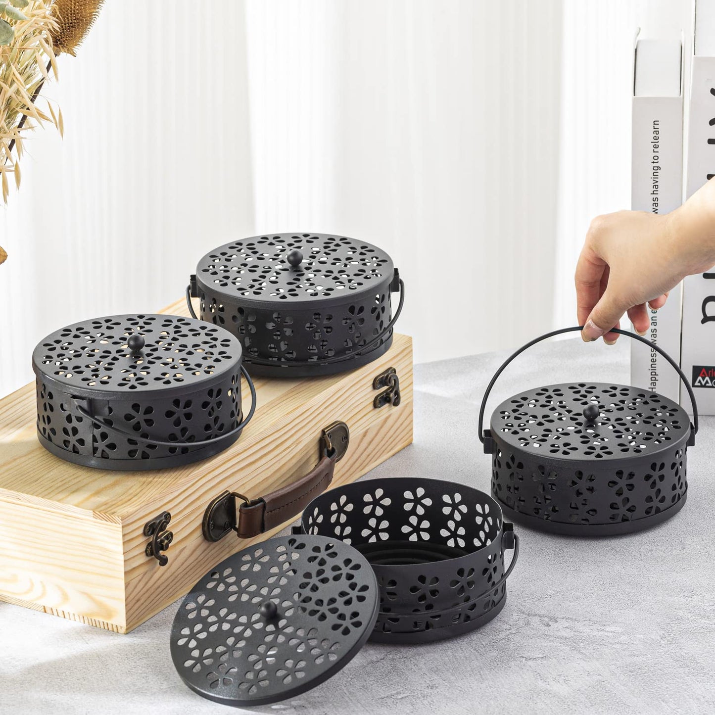 Lallisa 4 Pieces Mosquito Coil Holder Incense Coil Holder Retro Portable Metal Hanging Incense Burner with Handle Round for Home Camping Indoor Outdoor Patio(Black)