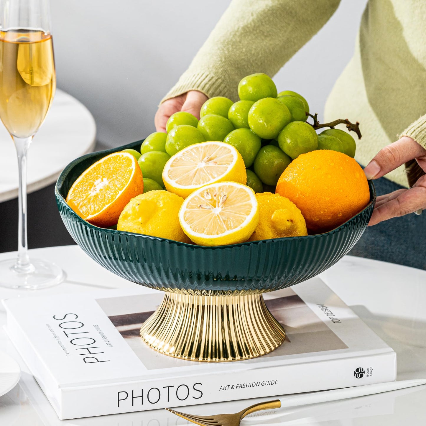 CCATSIX Ceramic Fruit Bowl,10” Pedestal Bowl, Decorated Fruit Tray for Kitchen Counter and Dining Table, Footed Bowls for Afternoon Tea Parties, Bread and Salad Bowl with Golden Feet. (green)