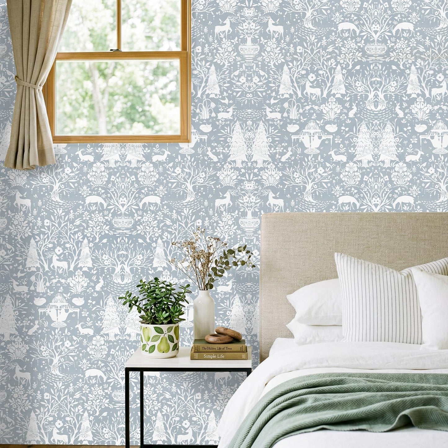WENMER Forest Animal Wallpaper, 17.7" x 590" Blue and White Contact Paper, Woodland Peel and Stick Wallpaper with Deer Rabbit Fox, Self Adhesive Removable Wall Paper for Living Room Bedroom Nursery