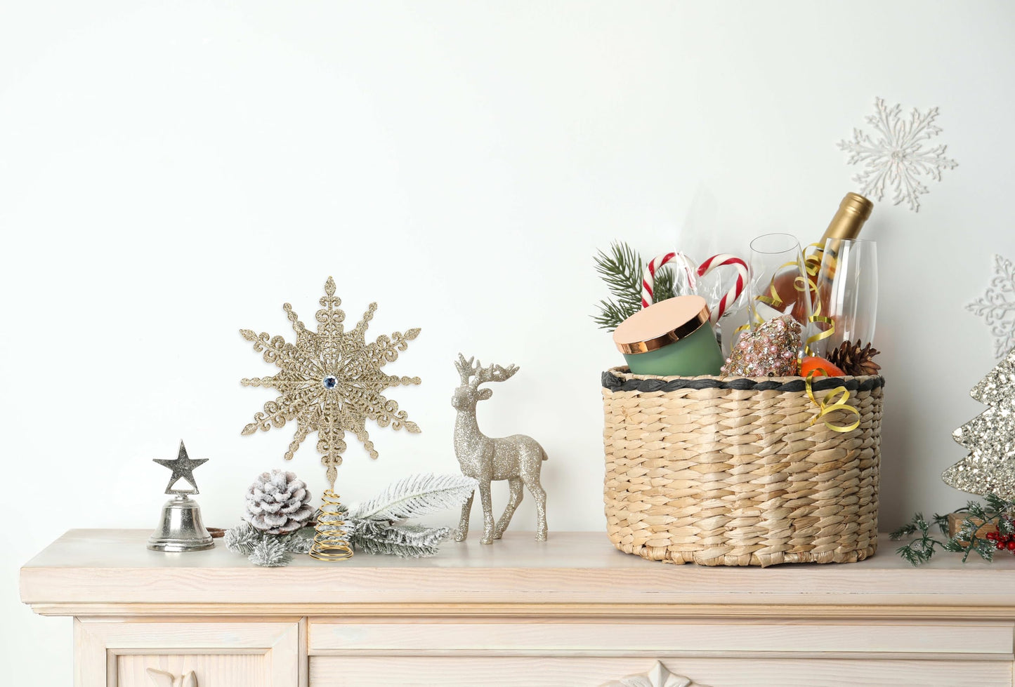 Christmas Traditions 8 inch Gold Glittered Filigree Christmas Star Tree Topper Star/Home Decor Ornaments (Gold)