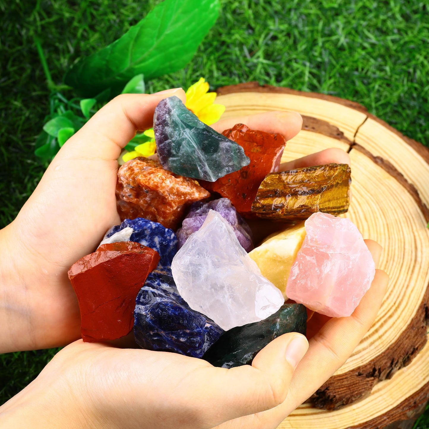 UFEEL 1 LB Bulk Rough Madagascar Stones Mix Natural Raw Crystal Stones for Tumbling Fountain Rocks Decoration Polishing Wire Wrapping Healing Crystal Large 1 inch