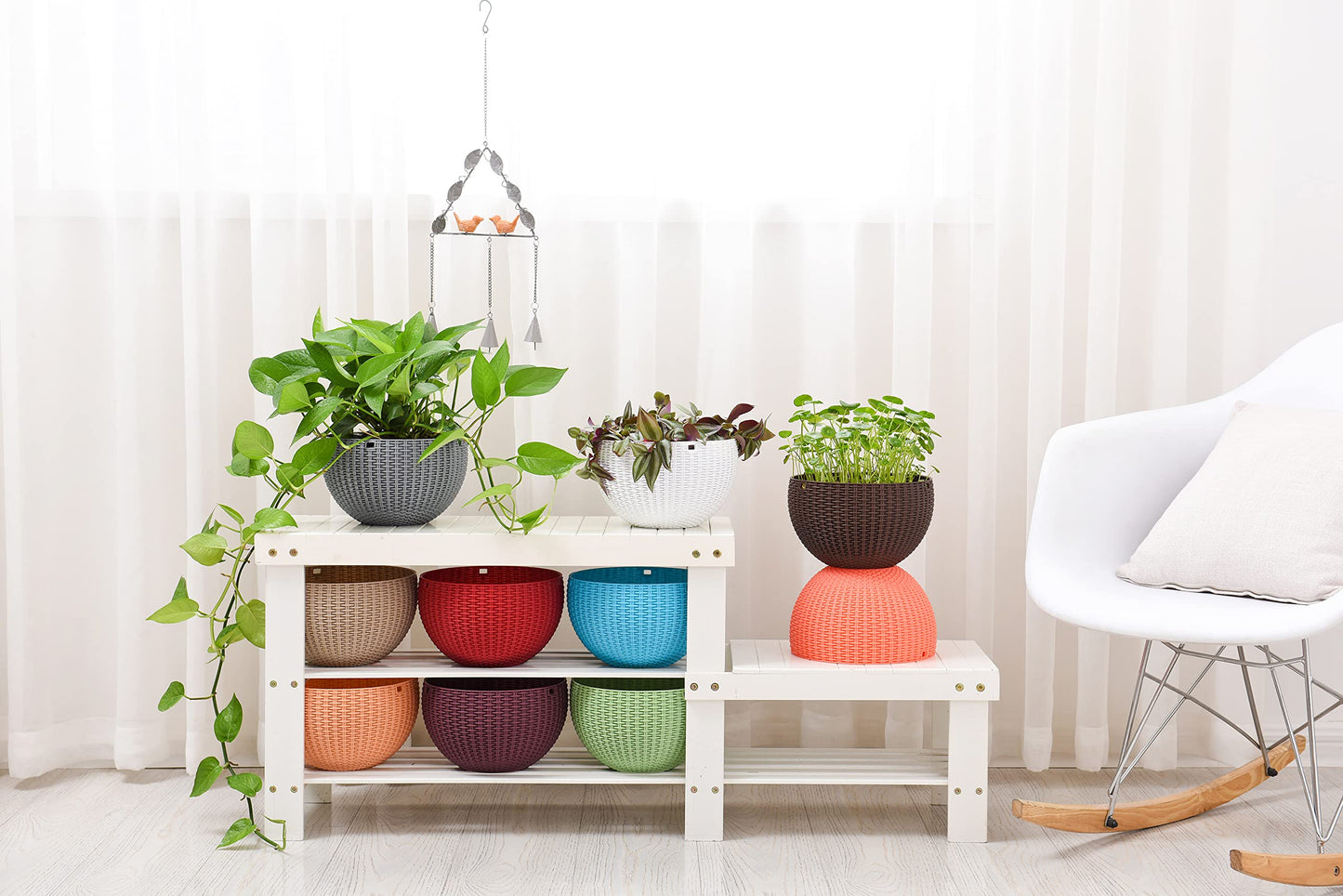 THUSIBER Hanging Basket Plastic Flower Pot Round Resin Garden Hanging Planter for Indoor Outdoor Plants 2 Pack Brown