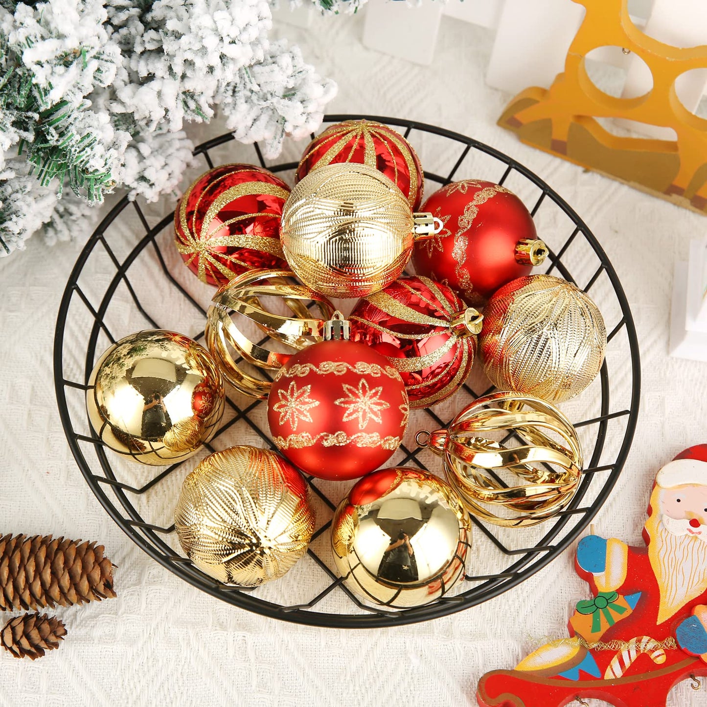 Christmas Ball Ornaments, 30 pcs 2.36" Shatterproof Baubles Set Red and Gold for Xmas Tree Decorations, Hanging Ornaments for Wedding Party