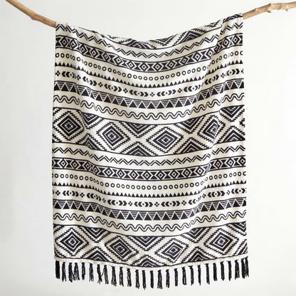 Boho Throw Blanket for Couch - Farmhouse Rustic Soft Blanket with Tassel, Western Aztec Vintage Blanket, Bohemian Cozy Blanket, Gifts for Women(50x60 Inches, Black and White)
