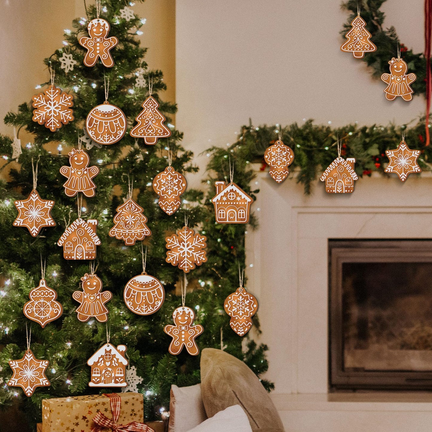 Quzzil 36 Pcs Christmas Gingerbread Ornaments for Tree Mini Snowflake Wooden Hanging Winter Xmas Ornaments with Ropes for Christmas Party Holiday Winter Crafts(Brown,36 Pcs,Gingerbread)