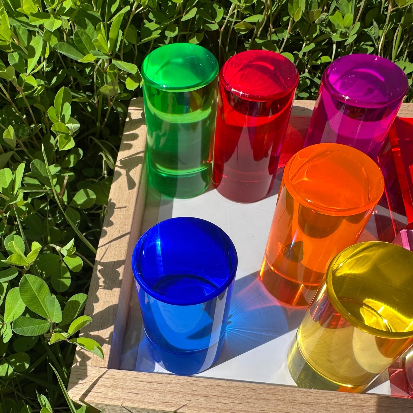 KOAICS 27PCS Rainbow Crystal Acrylic Blocks with Tray, 7 Colors Stacking Gem Blocks for Kids, 3 Shapes Cylinder, Cube, Cuboid Educational Sensory Light Learning Toys(Mixed Shape Acrylic Blocks)