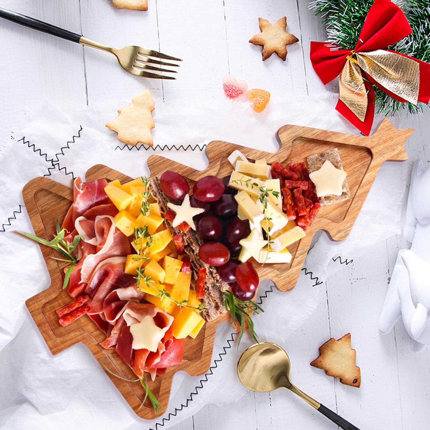 Gtencemen Acacia Wood Christmas Tree Tray - Decorative Serving Platter, Festive Plate, Xmas Dish & Wooden Charcuterie Board for Holiday Gift, Cheese, Fruit, Veggie & Cookie, Food, Snack, 16” x 10”