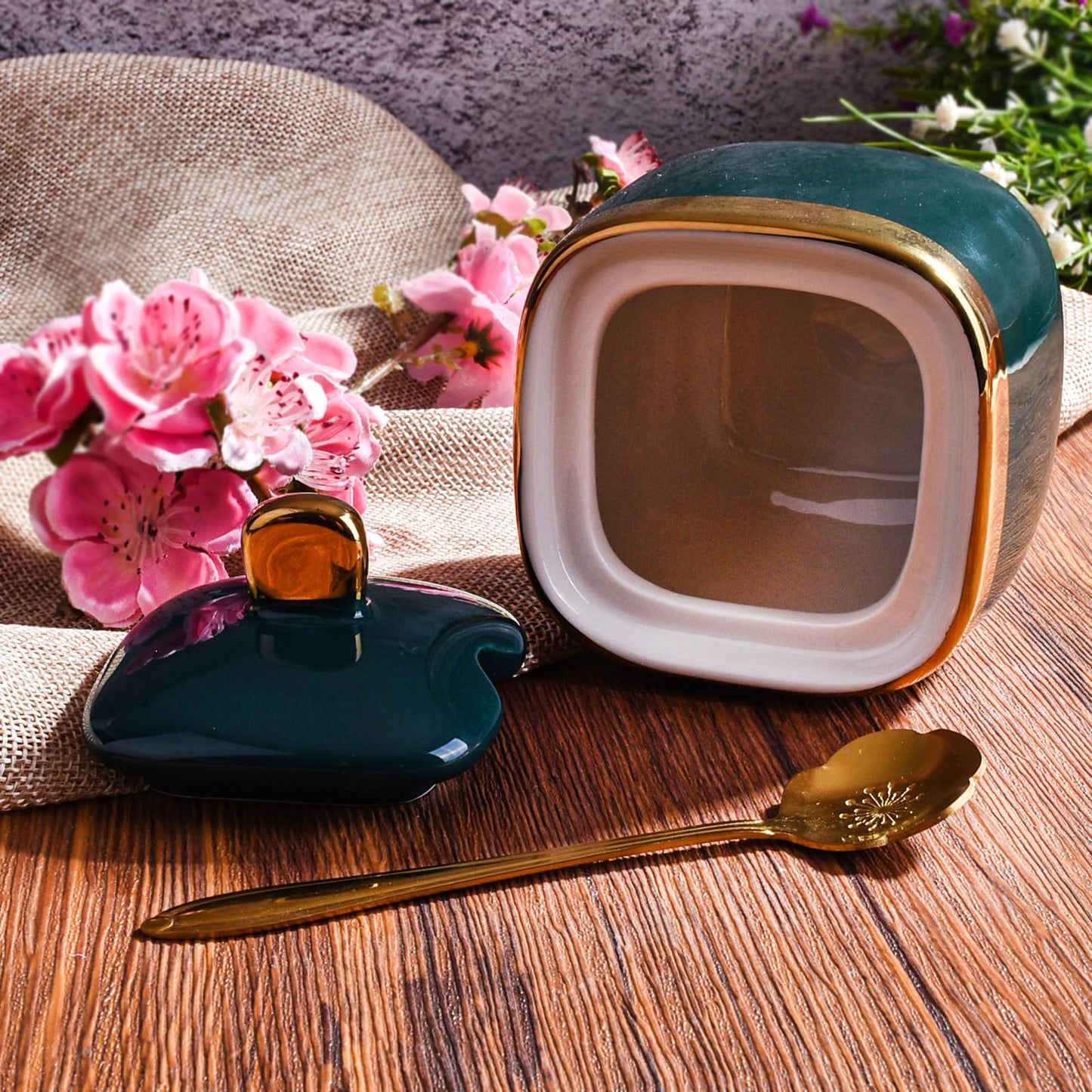 Cerficer 2-Piece Ceramic Condiment Jar Set with Lids and Metal Spoons, Luxury Golden Trim Dark Green and Black Sugar Bowls, Small Porcelain Spice Storage Pots for Coffee Bar, Salt, Honey, Tea