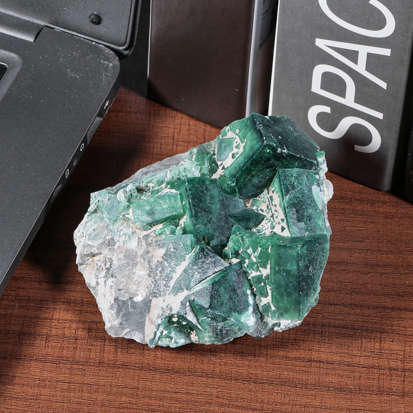 Amogeeli Natural Green Fluorite Crystal for Home Office Tabletop Decor Rough Stone Mineral Specimen for Healing 0.66-0.88 lb