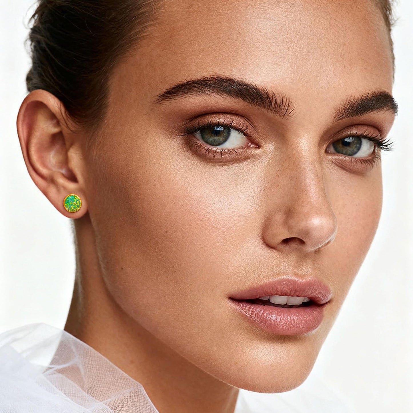 JiayangJY Silver Green Fire Opal Stud Earrings for Women 18K Yellow Gold Plated Sterling Silver Round Shape 6mm Opal Earrings with Push Back