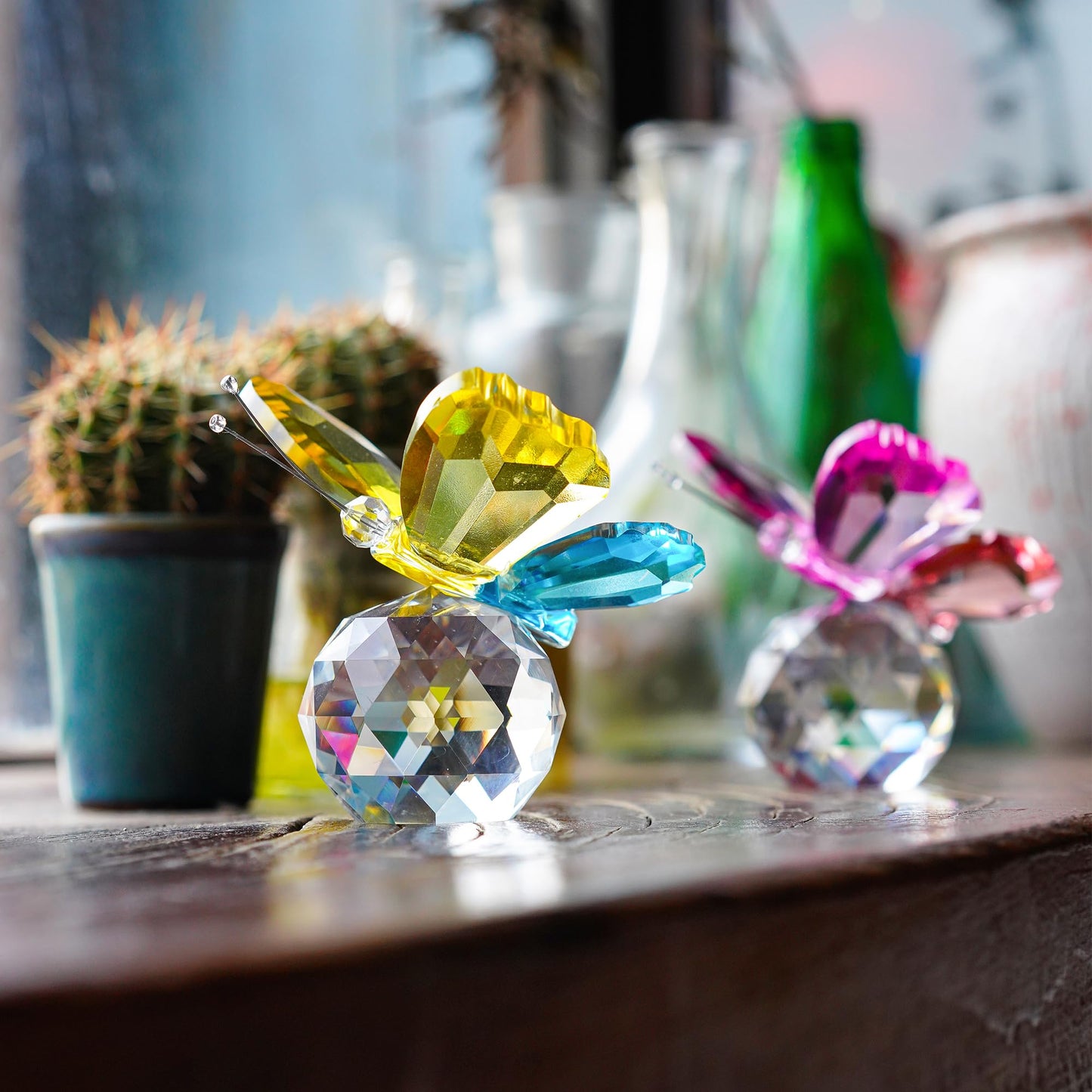 H&D HYALINE & DORA Crystal Butterfly Figurines Gifts for Women, Flying Butterfly Collectible Figurines Paperweights for Tabletop Home Decor (Yellow & Cyan-Blue)