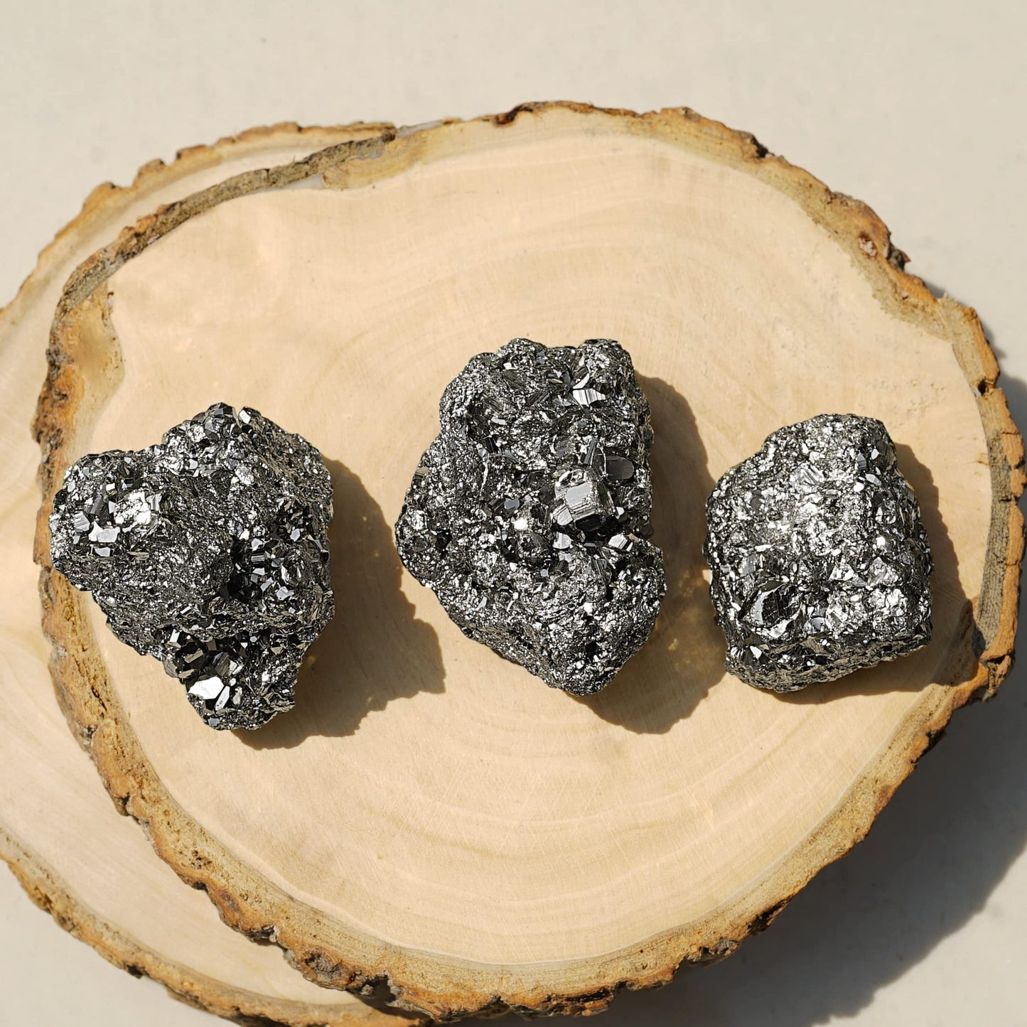 Handcrafted Crystal Showpieces – Unique Gift for Home & Office Décor Crystal Set of 5- - Pyrite for Wealth • Confidence • Increases Assertiveness- 3 +1 Natural form Stones & 1 SHUNGITE Protection Chip