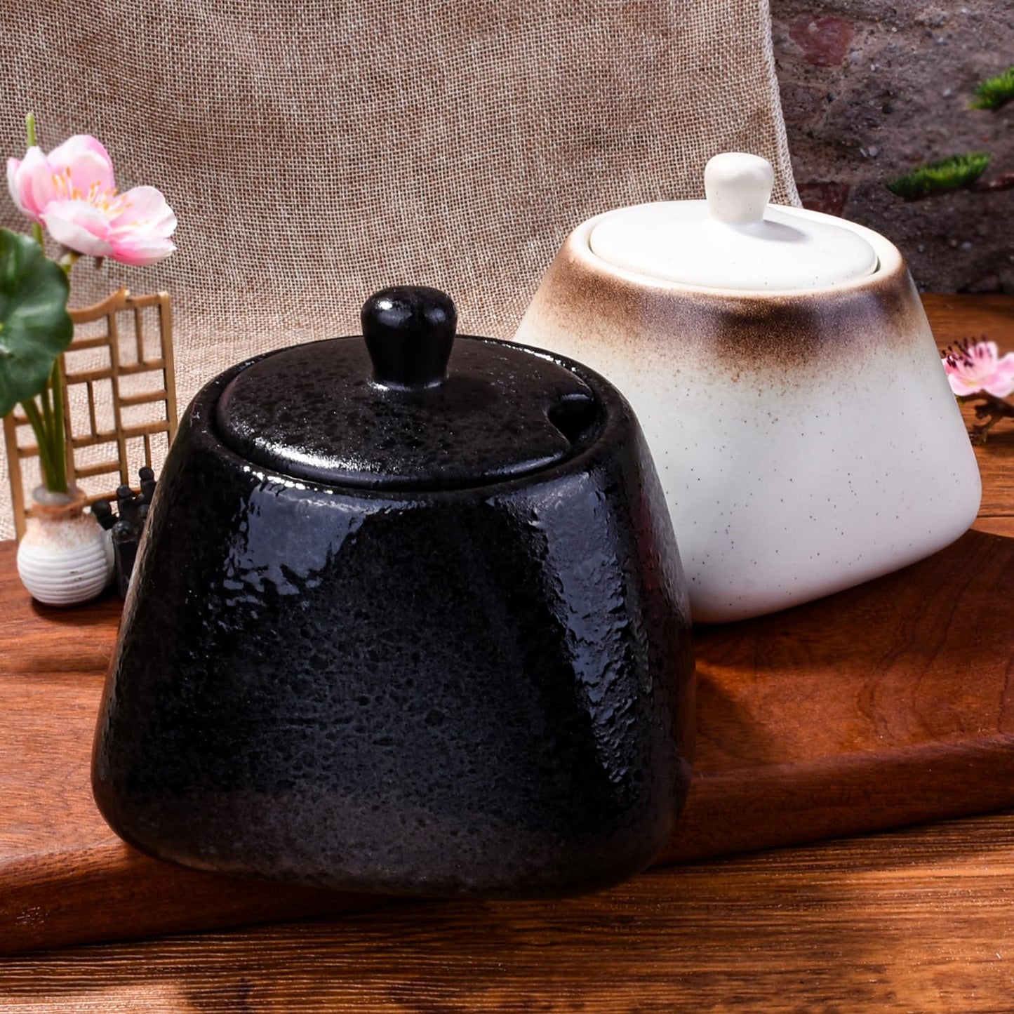 BOSILI Japanese Black Sugar Bowls with Lid Ceramic Salt Container with Stainless Steel Spoon for Sugar Pepper Spices