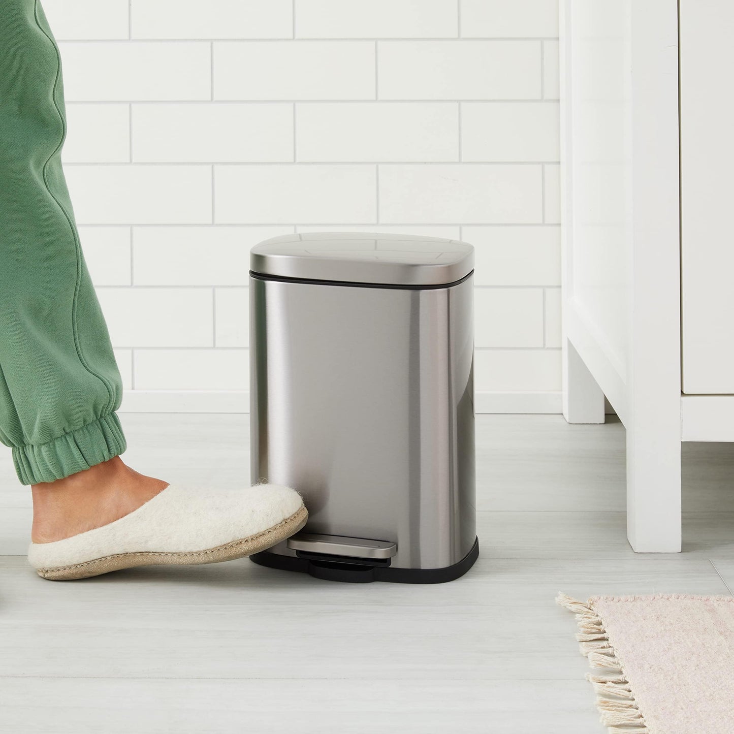 Amazon Basics Smudge Resistant Rectangular Trash Can With Soft-Close Foot Pedal, Brushed Stainless Steel, 50 Liter/13.2 Gallon, Satin Nickel Finish, 16.7"L x 14.7"W x 25.9"H