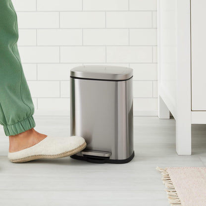 Amazon Basics Smudge Resistant Rectangular Trash Can With Soft-Close Foot Pedal, Brushed Stainless Steel, 50 Liter/13.2 Gallon, Satin Nickel Finish, 16.7"L x 14.7"W x 25.9"H