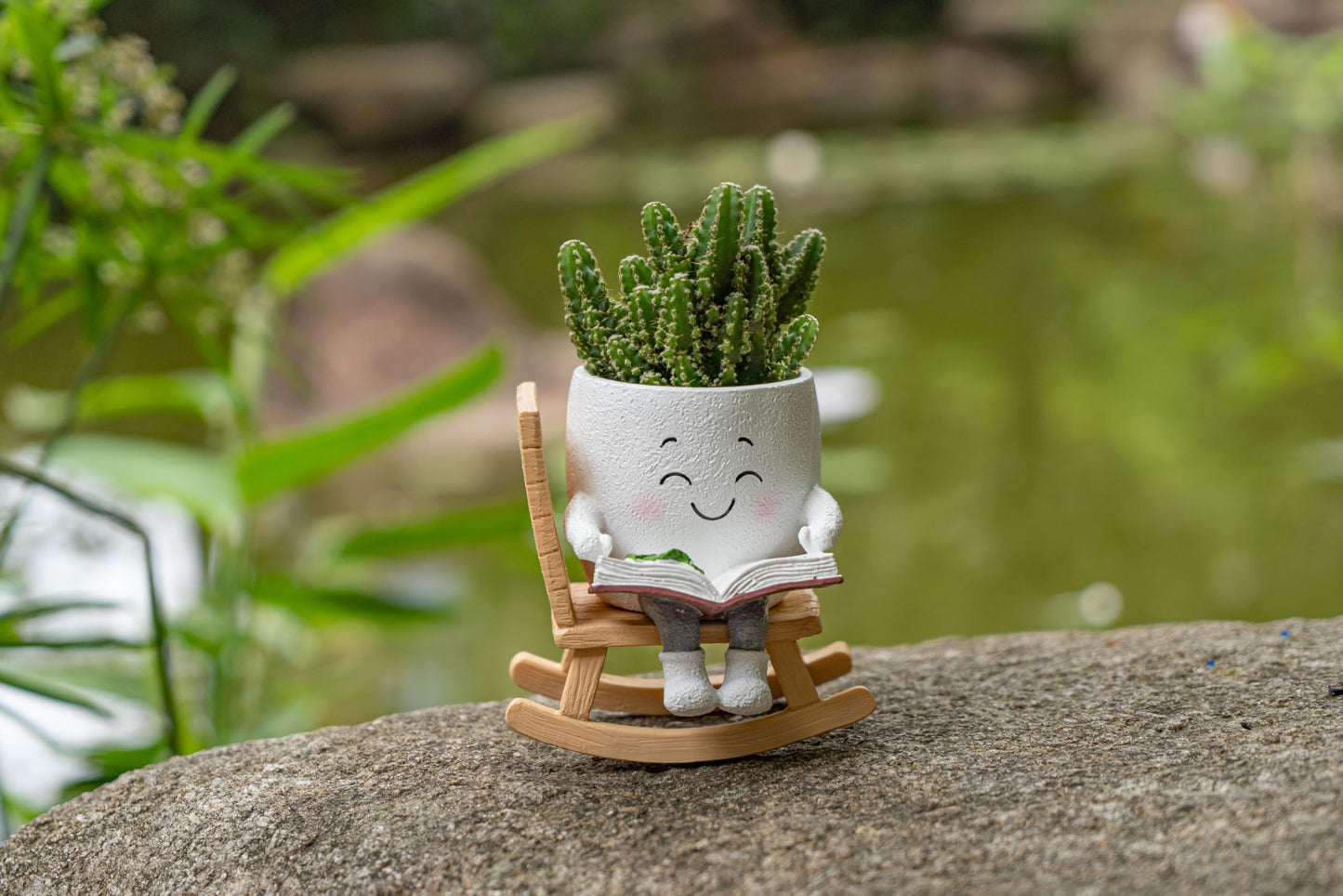 RZOIKZOI Rocking Chair Smiley Face Planter with Drainage Hole, Cute Plant Pots for Indoor Outdoor Plants,Unique Flower Pot for Succulents, Gift for Mother's Day, Birthday, Christmas(White)
