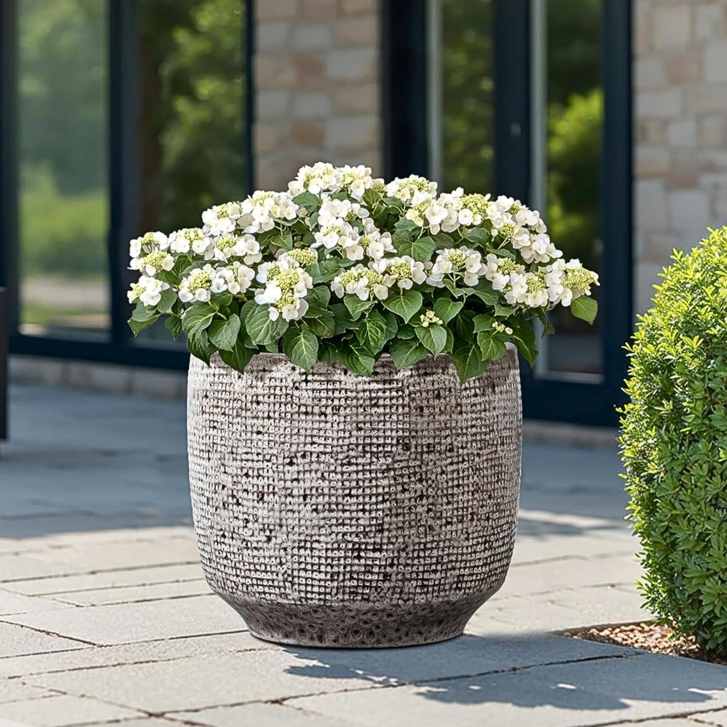 LuxenHome 15.5" Dia Round Ceramic Large Plant Pot for Outdoor Plants, Gray Grid-Pattern Glazed Ceramic Outdoor Planter Pot with Drainage Hole and Rubber Plug, Indoor Flower Pots for Home Garden Patio