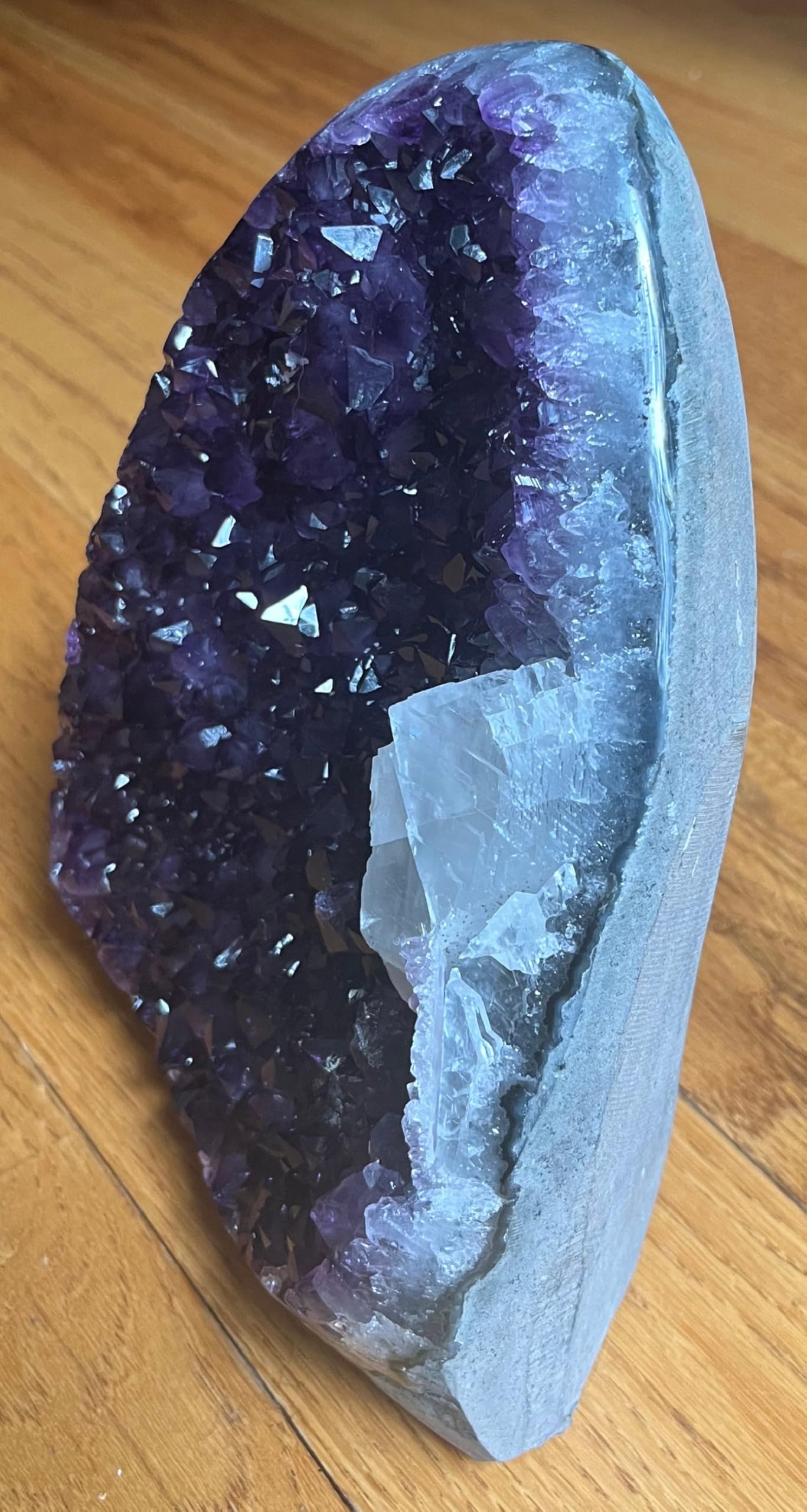 Extreme Rocks & Fossils Premium Amethyst Geode Stone Cluster [6 to 7 lb.] - Each Piece is Unique & Natural - Real Raw Healing Crystal Rock from Uruguay - Deep Purple Decoration