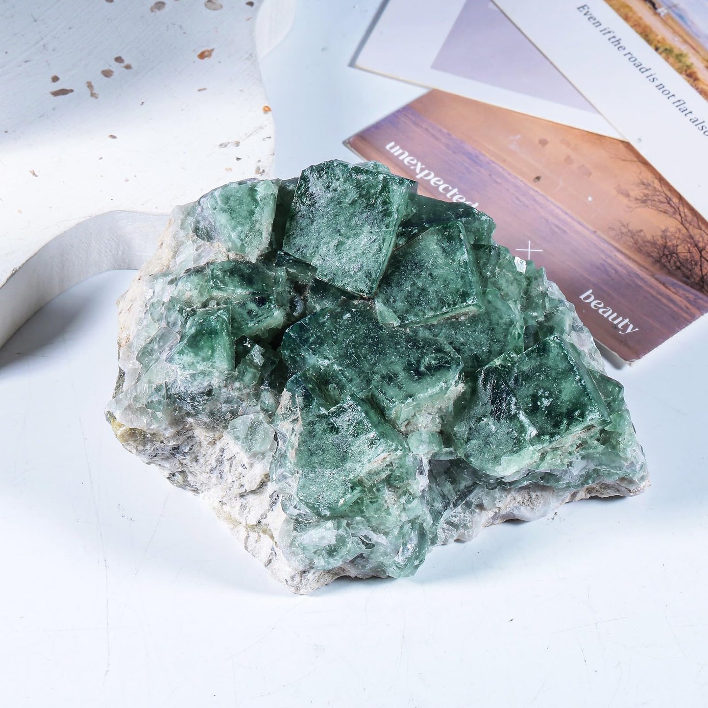 Sportmusies Natural Green Fluorite Crystal Cluster Mineral Specimen Decoration for Home Office, Raw Stone for Healing Meditation Yoga, 1.97-6.3 inches