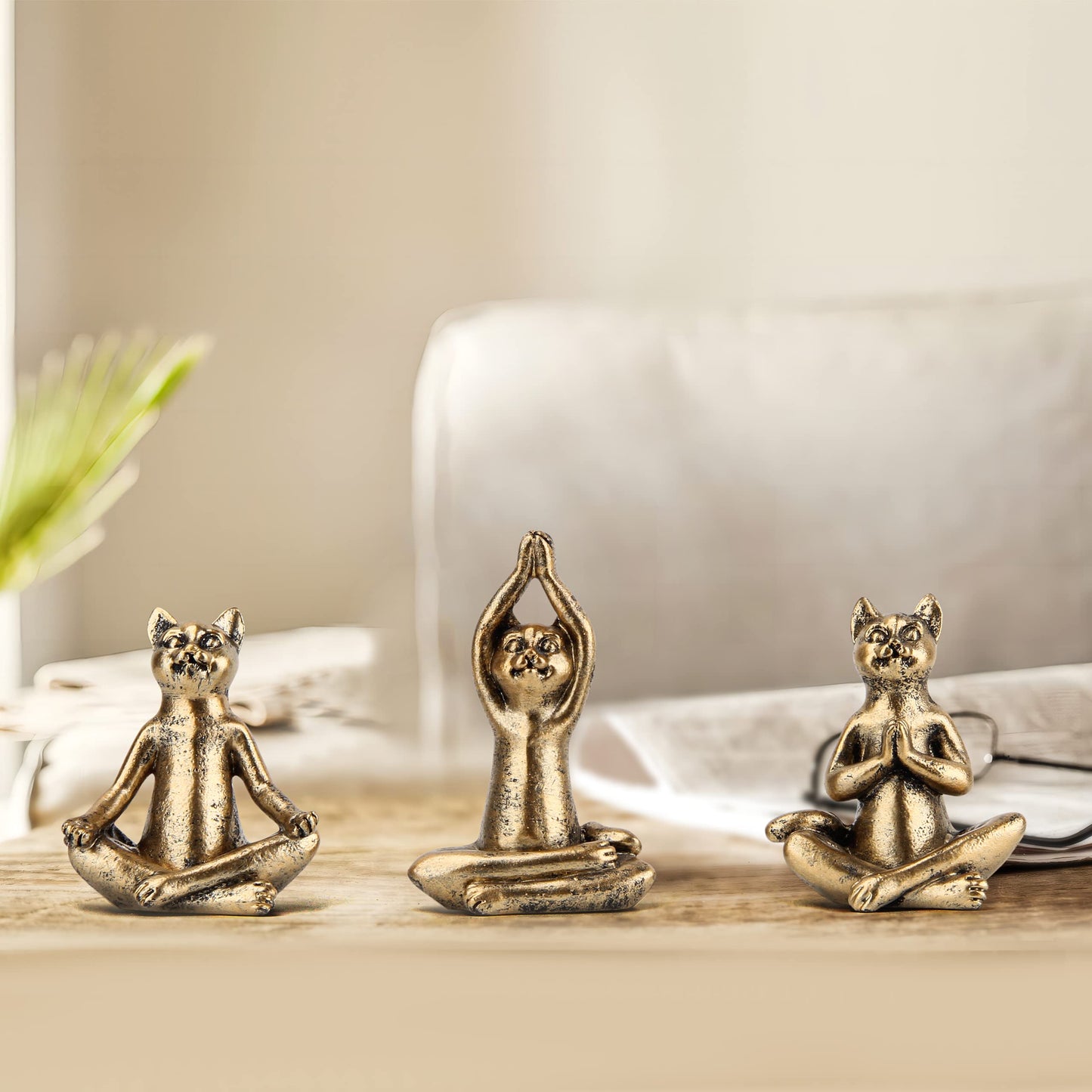 Smadeer Yoga Cat Statues for Home Decor Accents,Yoga Pose Figurine for Zen Spiritual Bedroom Living Room Office Table Desk Modern Boho Decoration,Meditation Shelf Decor Accents Antique Bronze Gift