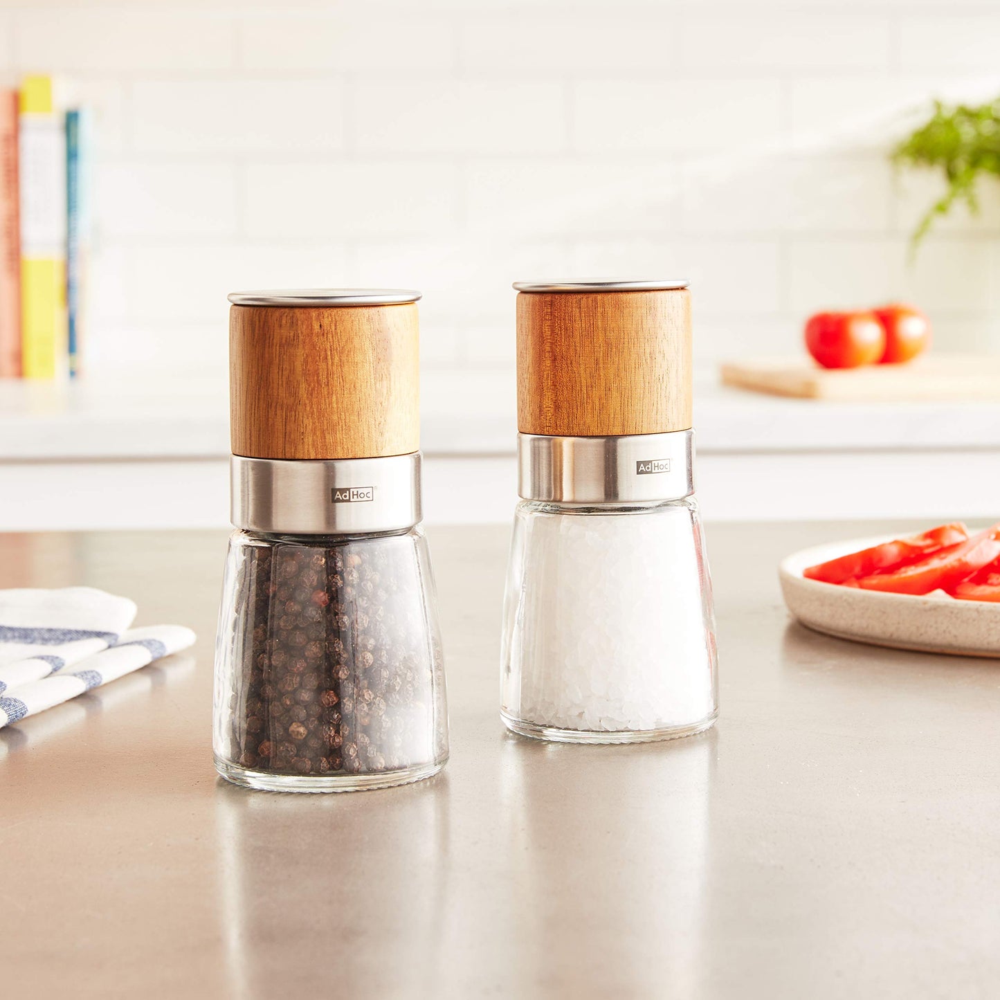AdHoc Akasia Wood Salt or Pepper Mill - Salt & Pepper Seasoning Mill - Manual & Adjustable Grinder for Modern Kitchens