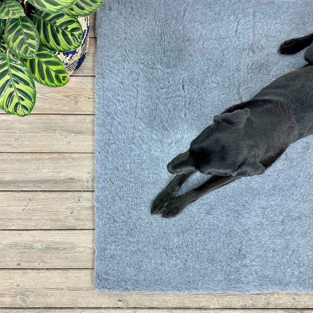 SOUL DESTINY Traditional Grey High-Grade Vet Bedding 30mm Cut in Squares & Rolls. THICK WHELPING FLEECE DOG PUPPY PRO BED Size: 75cm x 51cm