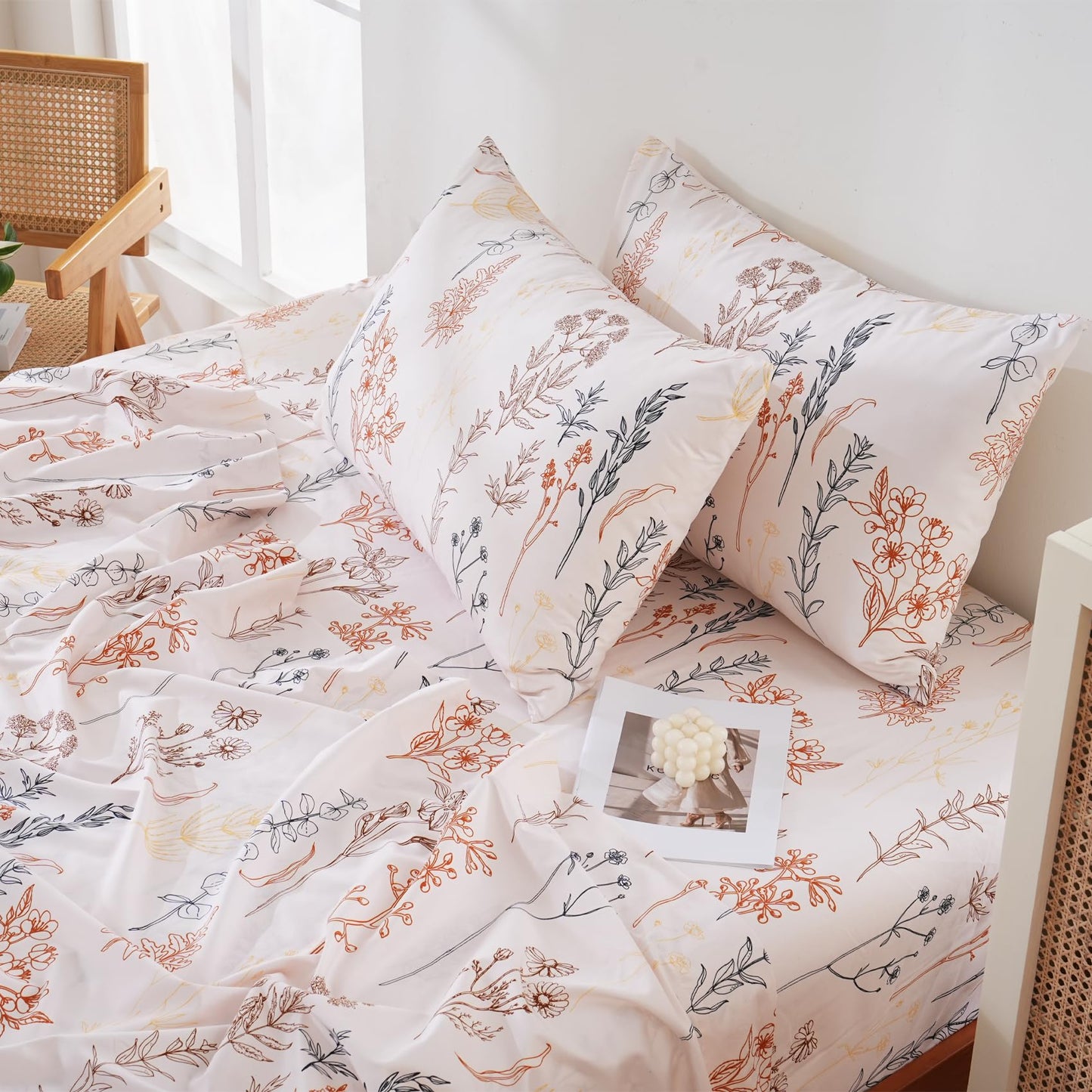 Yibeizi Floral Sheet Set Queen, Boho Botanical Rustic Pattern Bed Sheets Beige Fall Bedding Sheets & Pillowcases Soft Microfiber 15" Extra Deep Pocket Fitted Bedsheet 4 Piece