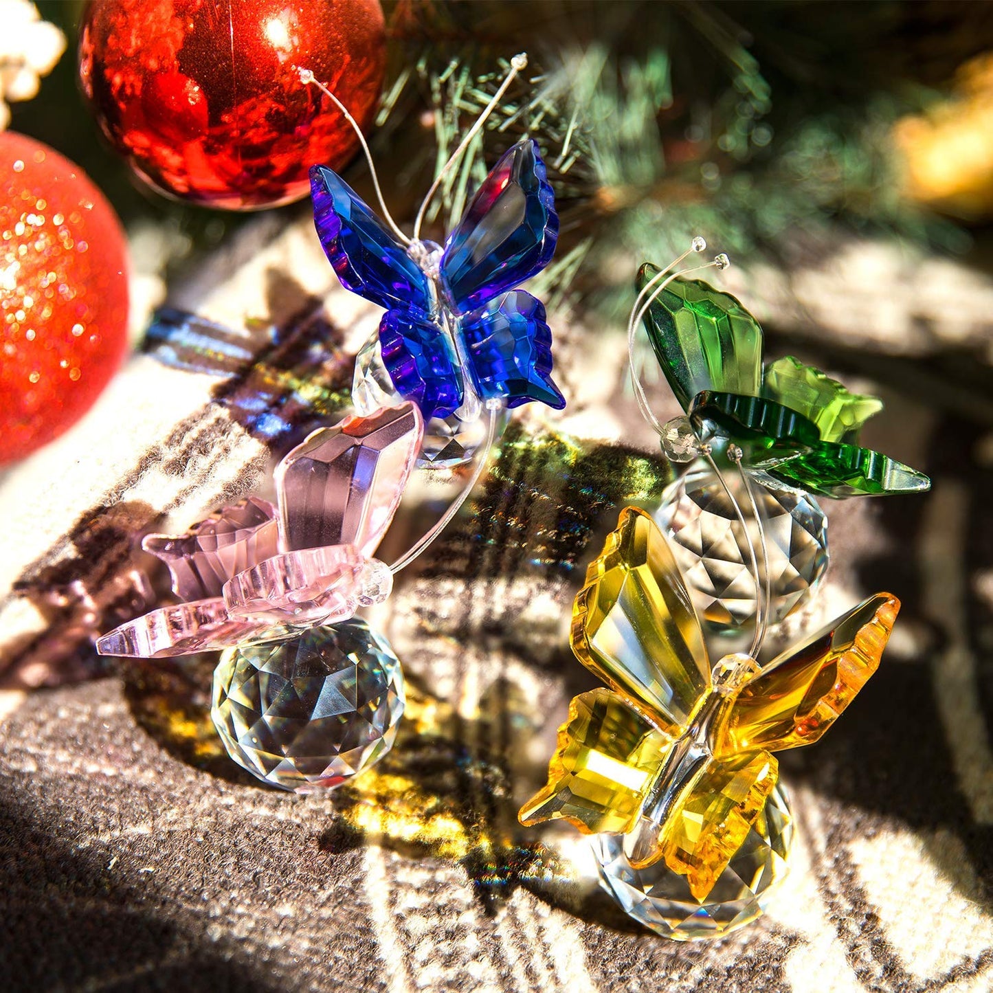 H&D HYALINE & DORA Set 8pcs Crystal Flying Butterfly with Ball Base Figurine Cut Glass Ornament Statue Animal Figurine Collection Home Wedding Office Table Decorations