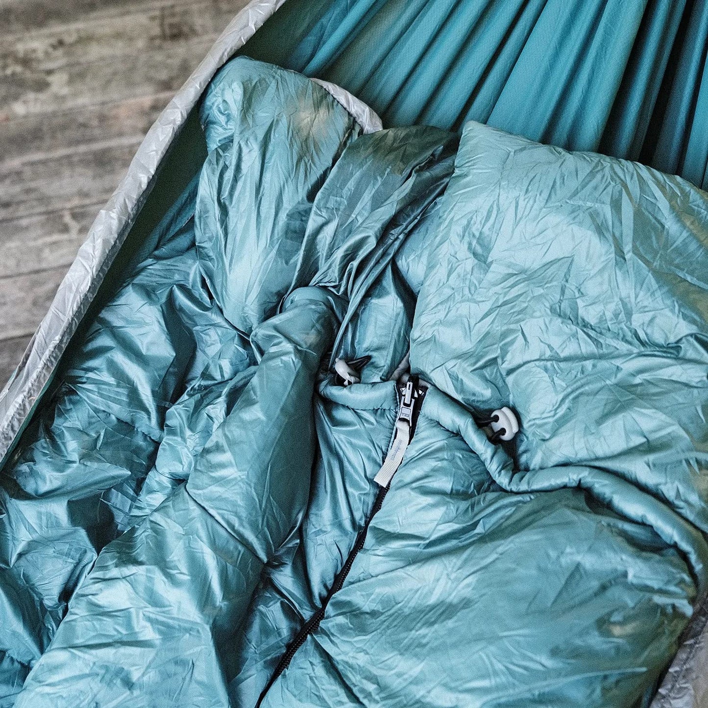 GRAND TRUNK Evolution 20 Synthetic Hammock | 20°F Cold Weather Hammock with Integrated Sleeping Bag & Underquilt | Camping & Backpacking Hammock with Carabiners & Compression Sack