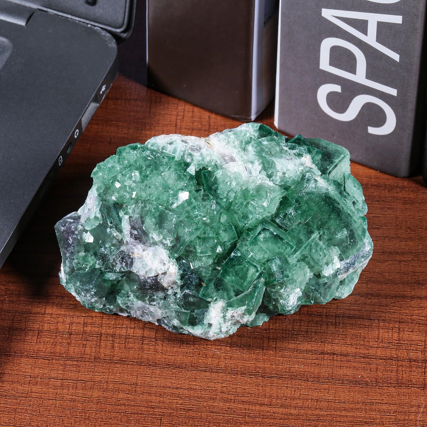 Amogeeli Natural Green Fluorite Crystal for Home Office Tabletop Decor Rough Stone Mineral Specimen for Healing 0.88-1.1 lb