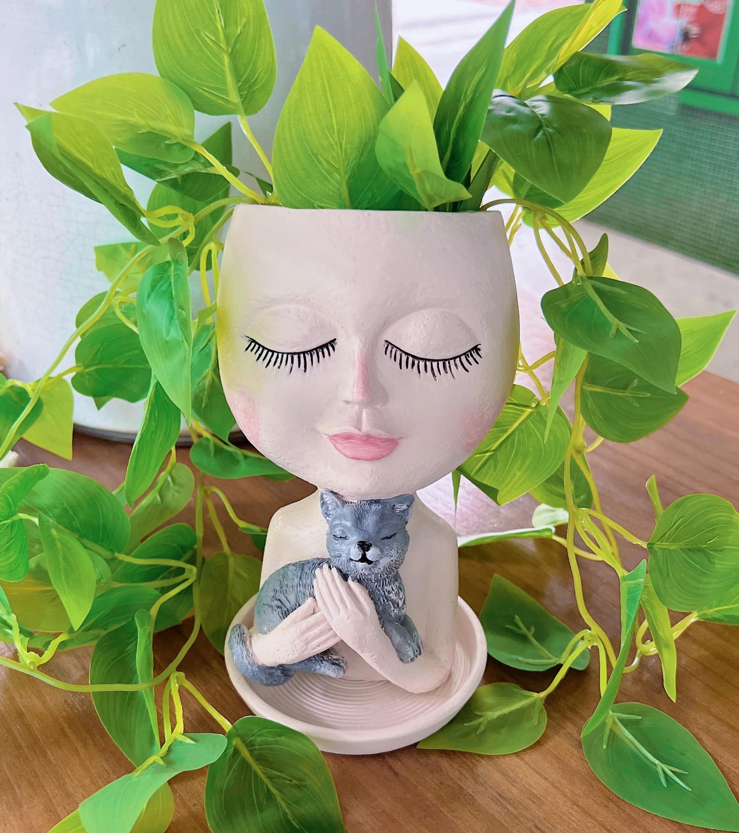 ASDFG Head Planter with Drainage Hole, Resin Art Vase, Cute Lady Hugging Cat Succulent Flower Pots, Unique for Indoor Outdoor Decor, 7.28in