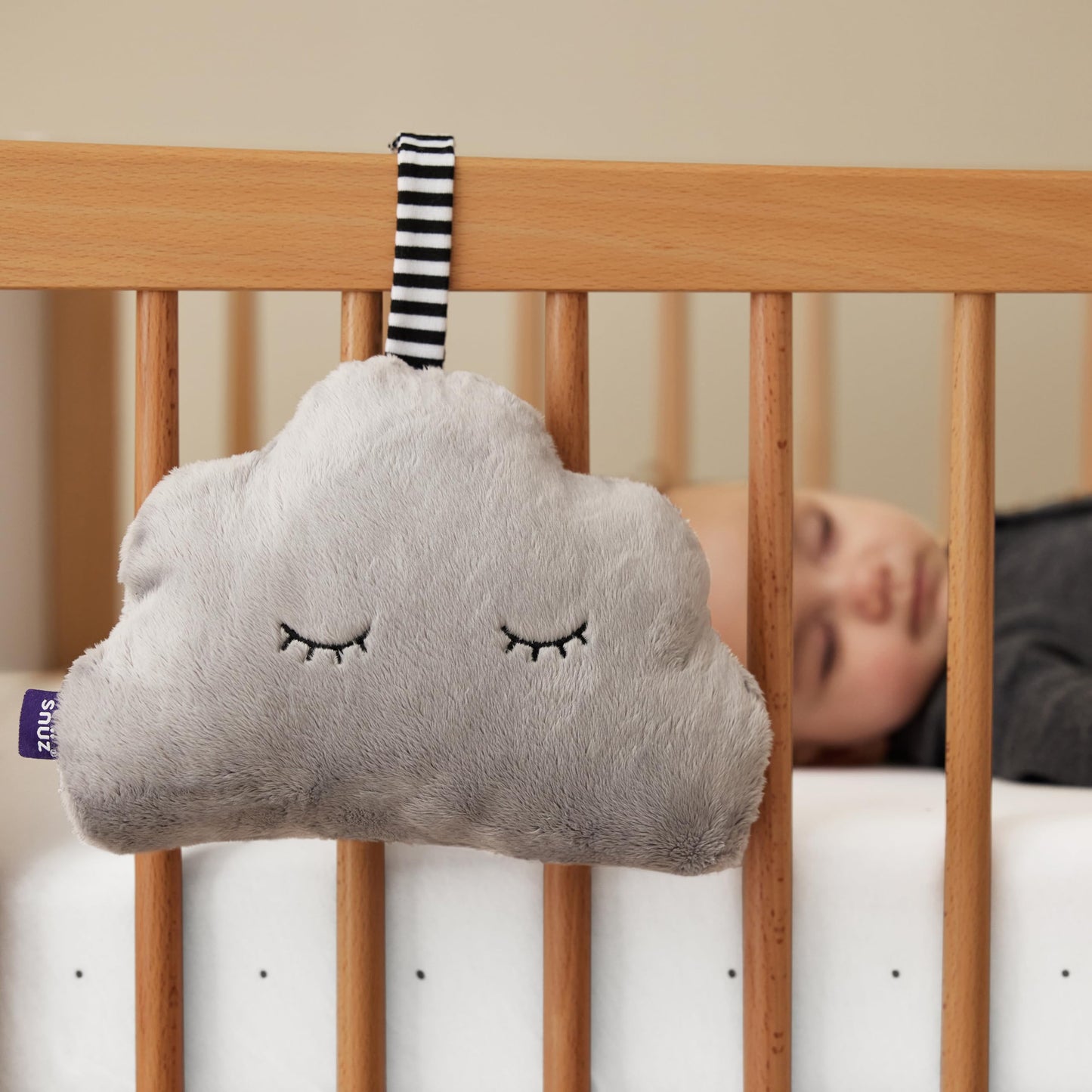 SnuzCloud 3-in-1 White Noise Machine - Baby Sleep Aid with Soothing Pink Noise and Sensory Lights, Newborn Essential for The Cot, Crib, and More, Adjustable Volume, Lightweight and Portable