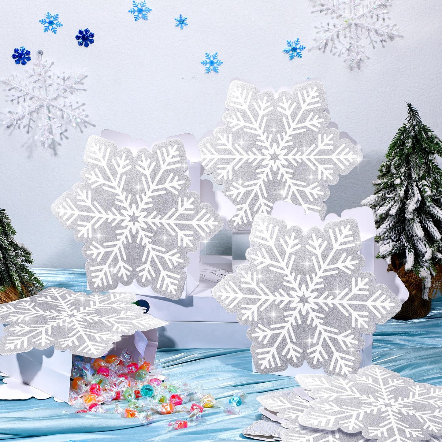 Kolldenn 12 Pcs Glitter Winter Snowflake Paper Bags Snowflake Party Favors Gift Bags with Handle for Summer Christmas Winter Holiday Birthday Wonderland Party Supplies Candy Treat Goodie
